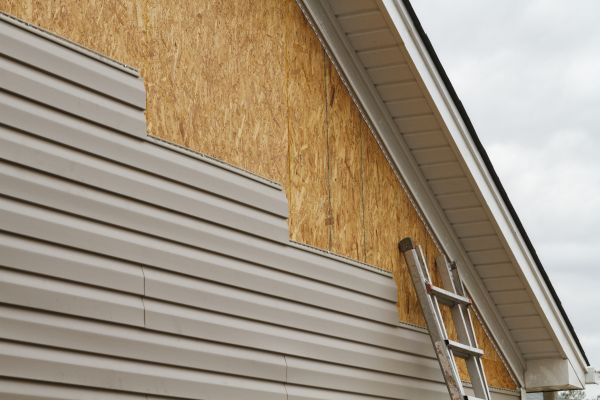 Loose Siding Replacement in Walnut Creek